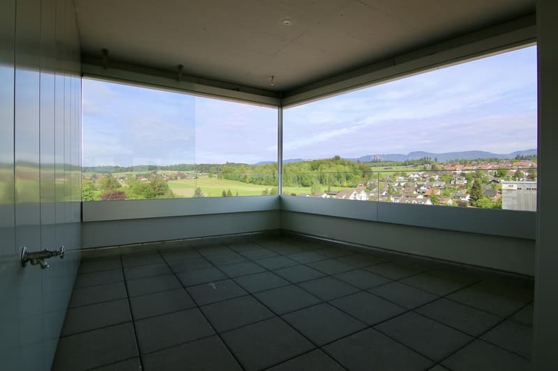Über den Dächern von Lohn: Wo Exklusivität und Weitblick zuhause sind (13)