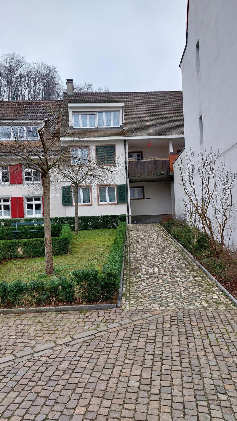 Freshly renovated 3.5-room attic apartment at Lindenplatz in Bettingen (5)