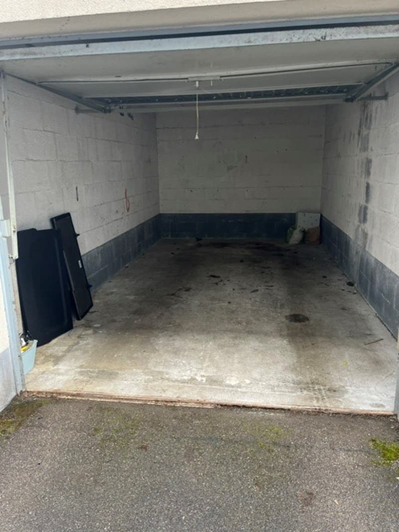 Garage im St. Johann zu vermieten BEFRISTET bis 30.04.27 (2)
