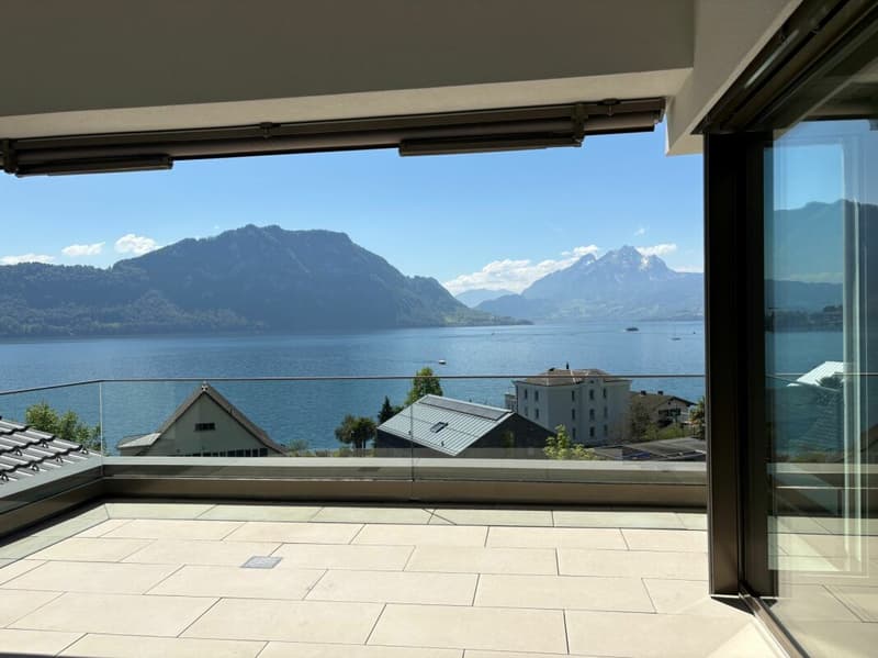 Exclusive attic apartment with unique lake and mountain views (1)