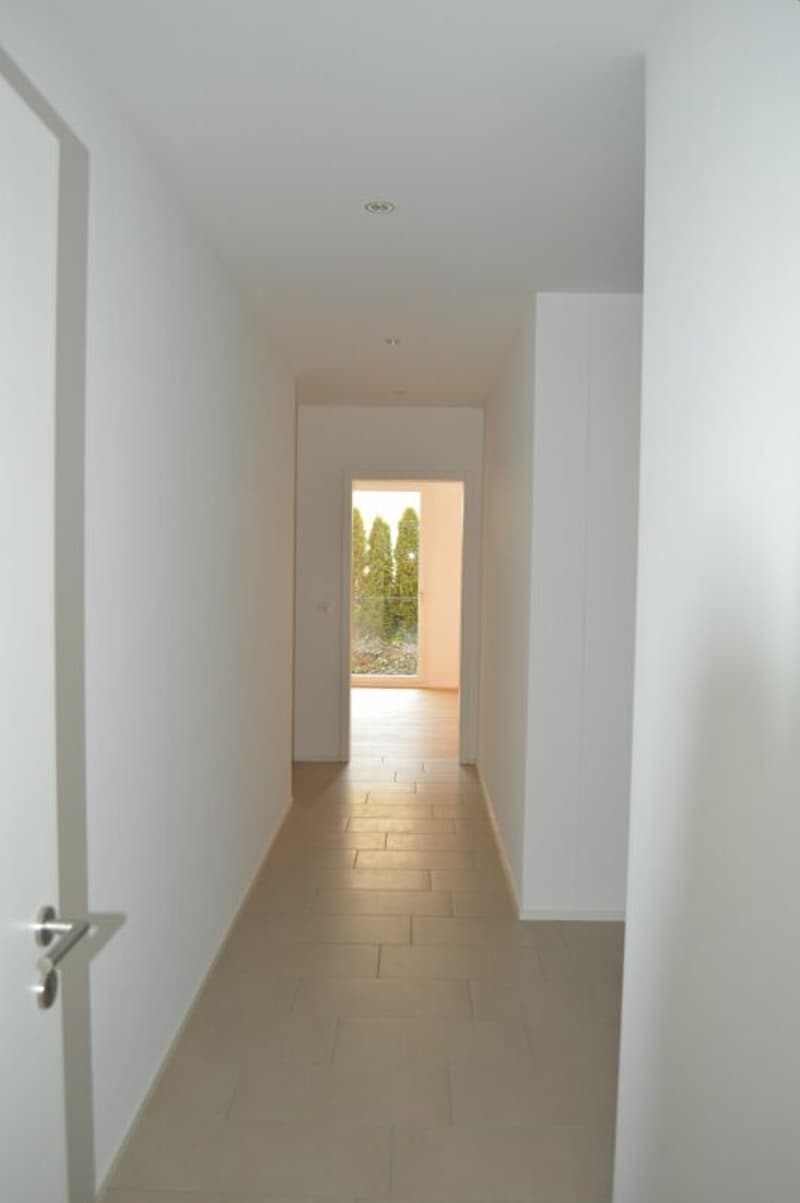 5.5-Zimmerwohnung mit tollem Ausblick auf See und Berge (6)