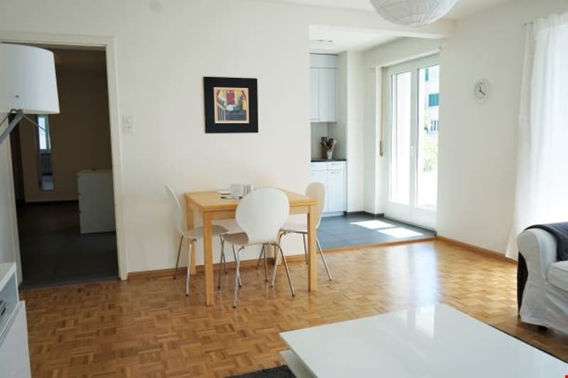 SCH302D dining/livingroom
