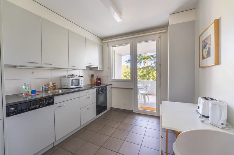 Light and quiet three room apartment in Gellert Area (3)