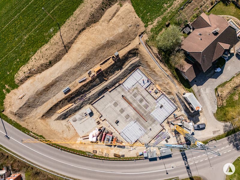 Nuovo edificio con un cuore per la vita in campagna (10)