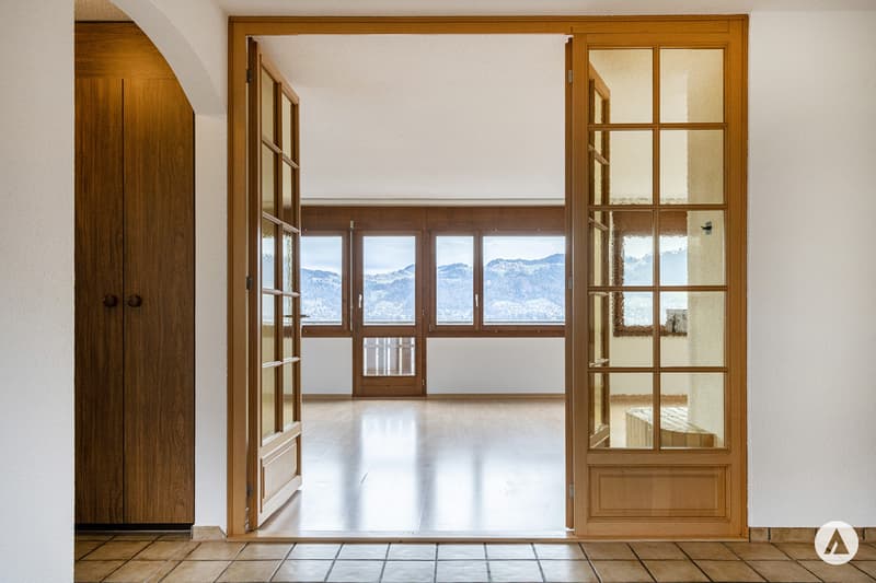 Charming Maisonette with Beautiful Distant View (5)