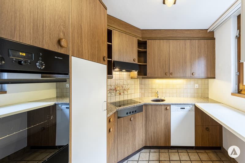 Charming Maisonette with Beautiful Distant View (6)