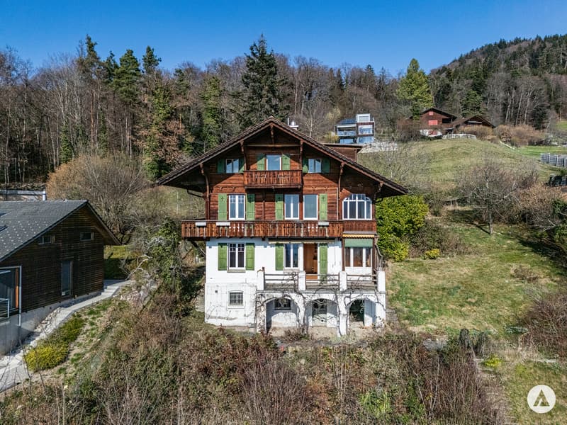 Land plot with chalet: potential for new living ideas (6)
