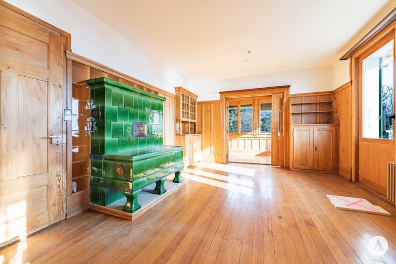Land plot with chalet: potential for new living ideas (7)