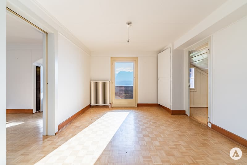Chalet with potential for new living ideas (9)
