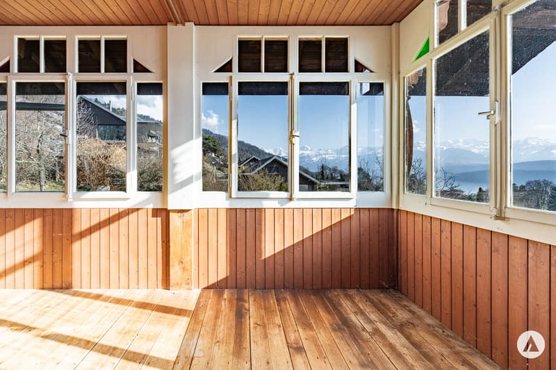 Chalet with potential for new living ideas (7)