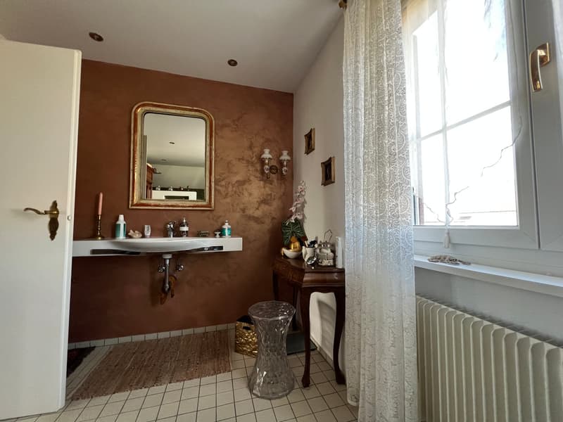 Casa unifamiliare 5.5 locali con terreno di 2000 m² - una rarità a Täuffelen (9)