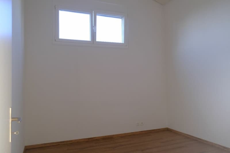 Charming 2.5-room apartment with a view of the greenery in Aesch BL (12)