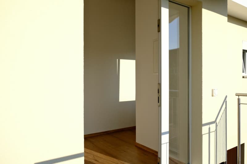Charming 2.5-room apartment with a view of the greenery in Aesch BL (16)