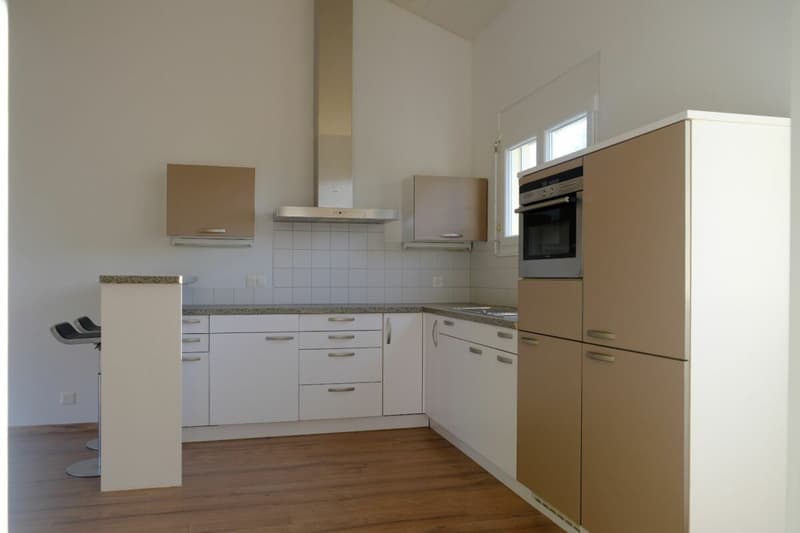 Charming 2.5-room apartment with a view of the greenery in Aesch BL (5)