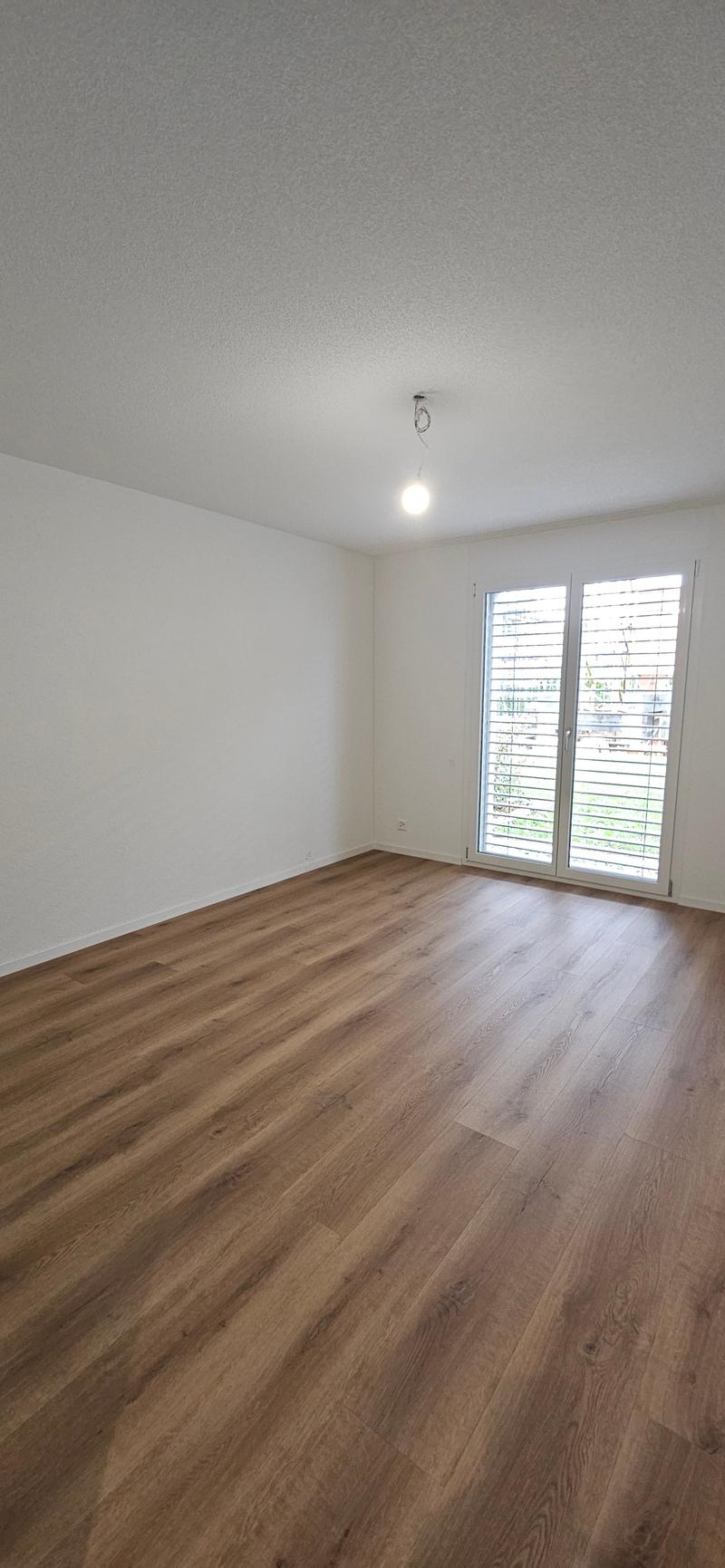 Moderne 4.5 Zimmer-Erdgeschoss-Wohnung an ruhiger Lage in Lommiswil - Erstvermietung (21)