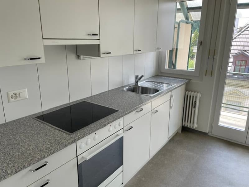 Appartamento di 3 locali luminoso in posizione centrale a Zuchwil – disponibile immediatamente! (9)