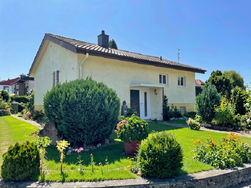 Freistehendes Einfamilienhaus (1)