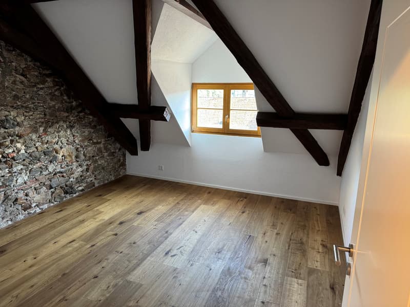 Appartamento di 3,5 locali in mansarda con vista - Vivere nella città storica di Laufenburg (7)