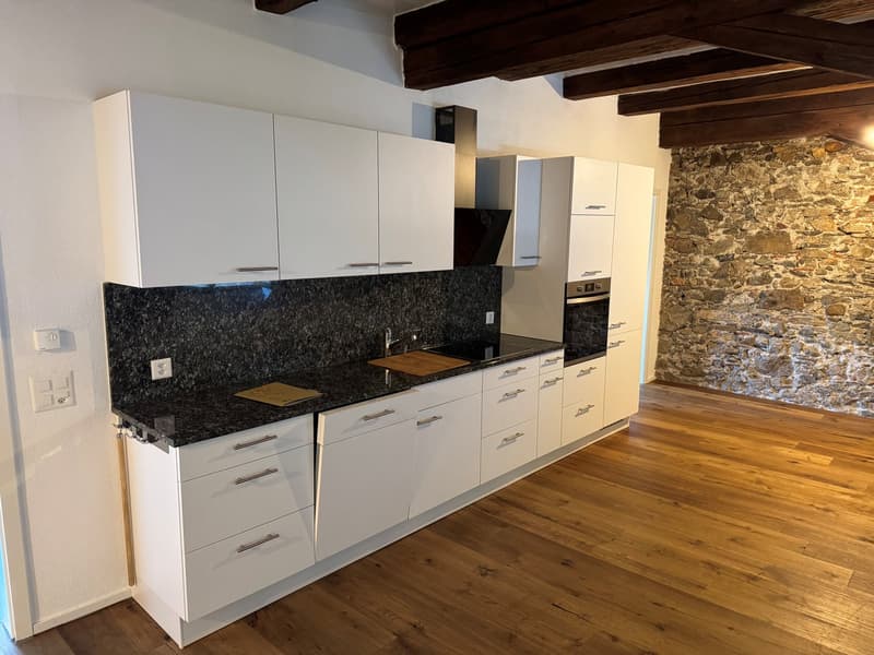 Appartamento di 3,5 locali in mansarda con vista - Vivere nella città storica di Laufenburg (3)