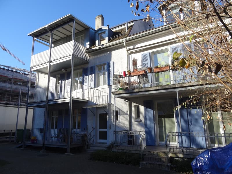 Charmant appartement 3 pièces avec balcon dans un quartier calme à Riehen (8)