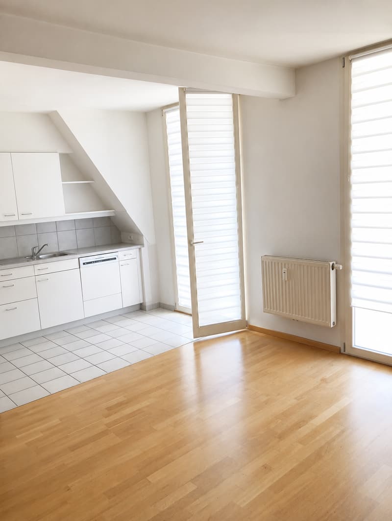 Charming 4-room apartment with balcony in a quiet location in Riehen (1)