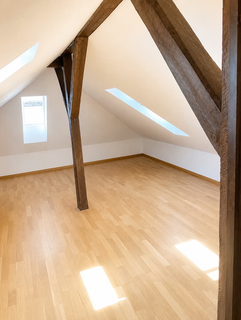 Charming 4-room apartment with balcony in a quiet location in Riehen (5)
