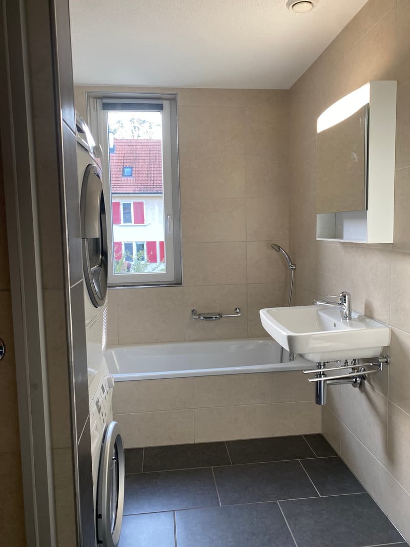 Beautiful 3.5-room apartment with large, covered balcony (3)