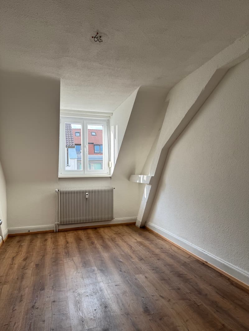 Charmante 4.5-Zimmer-Maisonette-Wohnung an ruhiger Quartierstrasse in Basel (7)