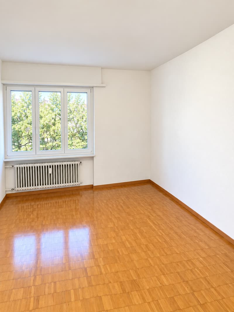 Helle 3.5-Zimmer-Wohnung mit Balkon an ruhiger Lage (7)