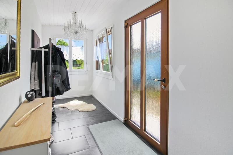 Maison de famille rénovée avec style de 7,5 pièces dans un quartier calme avec jardin bien entretenu (5)