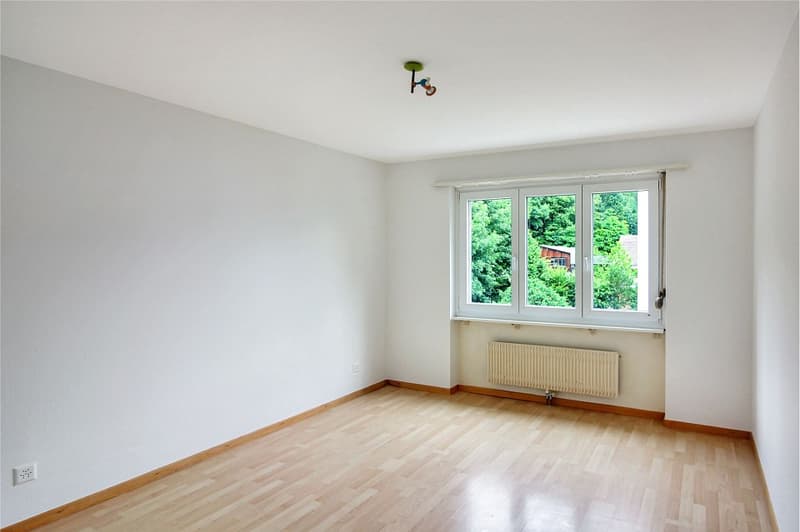 4½ Zimmer Eigentumswohnung mit Balkon an idyllischer Waldrandlage (6)