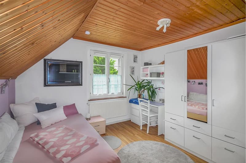 4½ Zimmer Einfamilienhaus grosszügig wohnen an zentraler Lage (11)