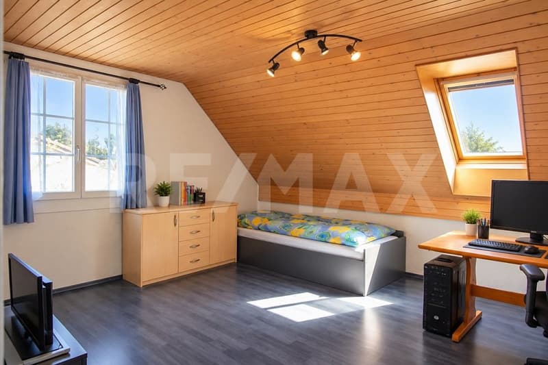 5½ Zimmer Einfamilienhaus mit Garage, Stall und Gewölbekeller mit Erweiterungspotenzial (6)
