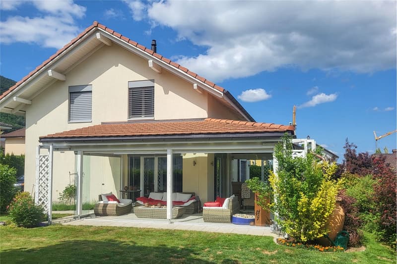 Attraktives 4½ Zimmer Einfamilienhaus mit grossem Wintergarten. Sonnig und ruhig gelegen. (1)