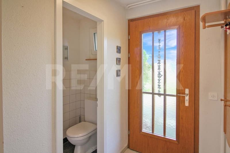 4½ Zimmer Doppeleinfamilienhaus in Bahnhofsnähe mit Garten und viel Gestaltungspotenzial (3)