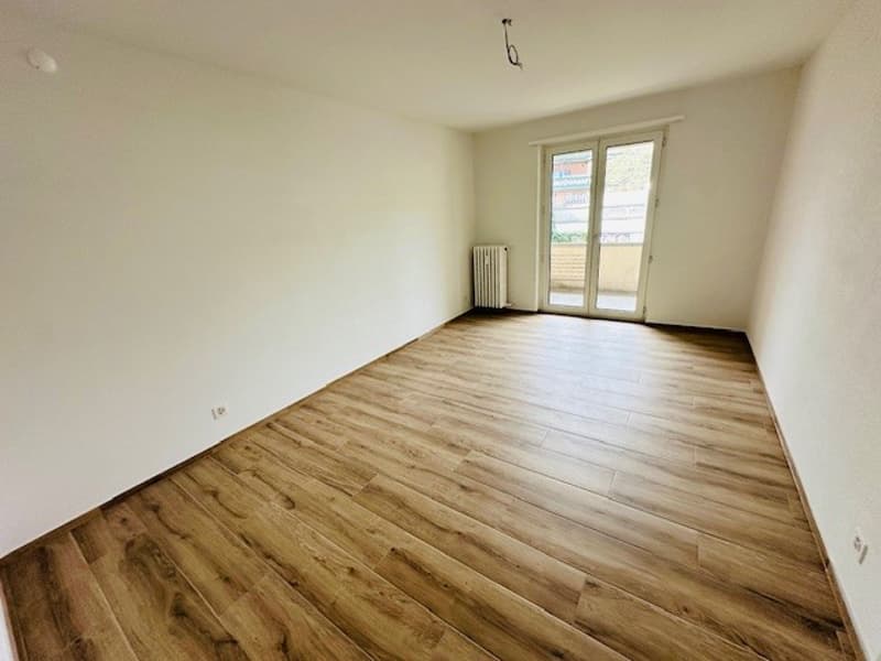 Appartamento luminoso, ristrutturato, 3,5 locali con balcone, disponibile immediatamente a Münchenstein (18)