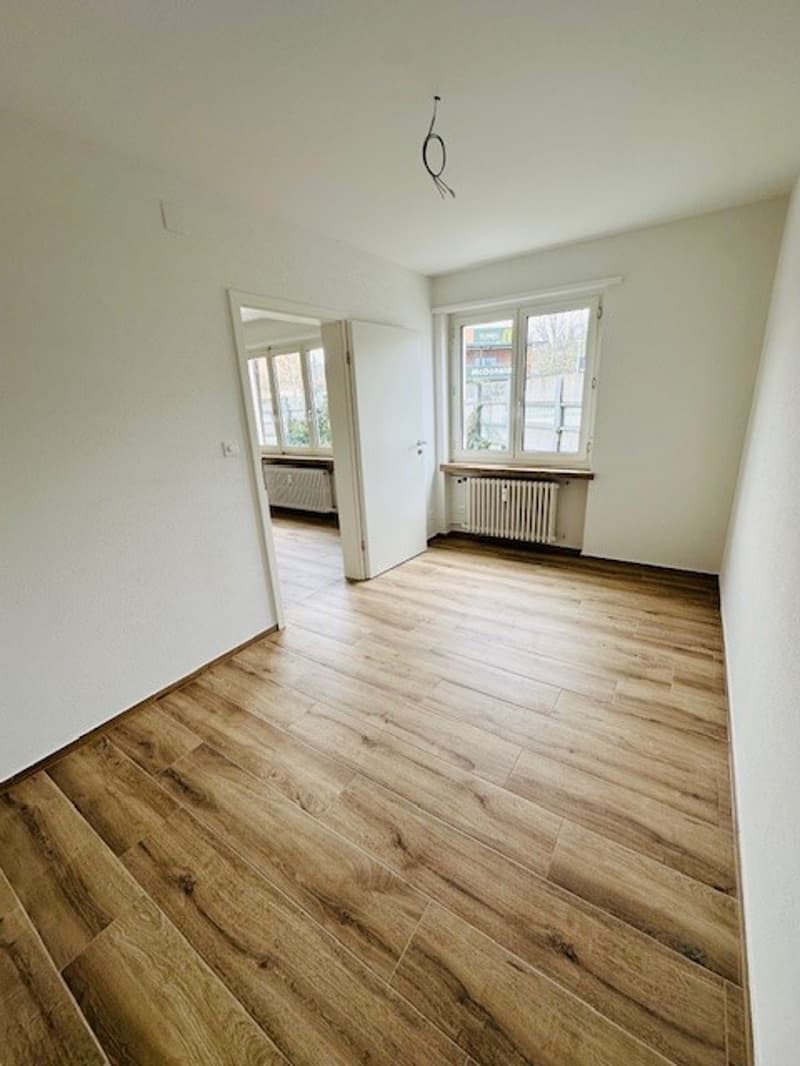 Appartamento luminoso, ristrutturato, 3,5 locali con balcone, disponibile immediatamente a Münchenstein (21)