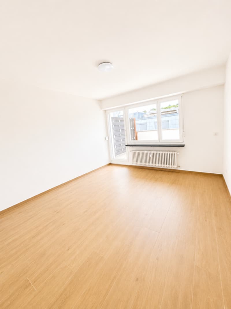 Helle Dachgeschosswohnung verfügt über 2 Balkone und Stadtblick – 3.5 Zimmer in Basel (13)
