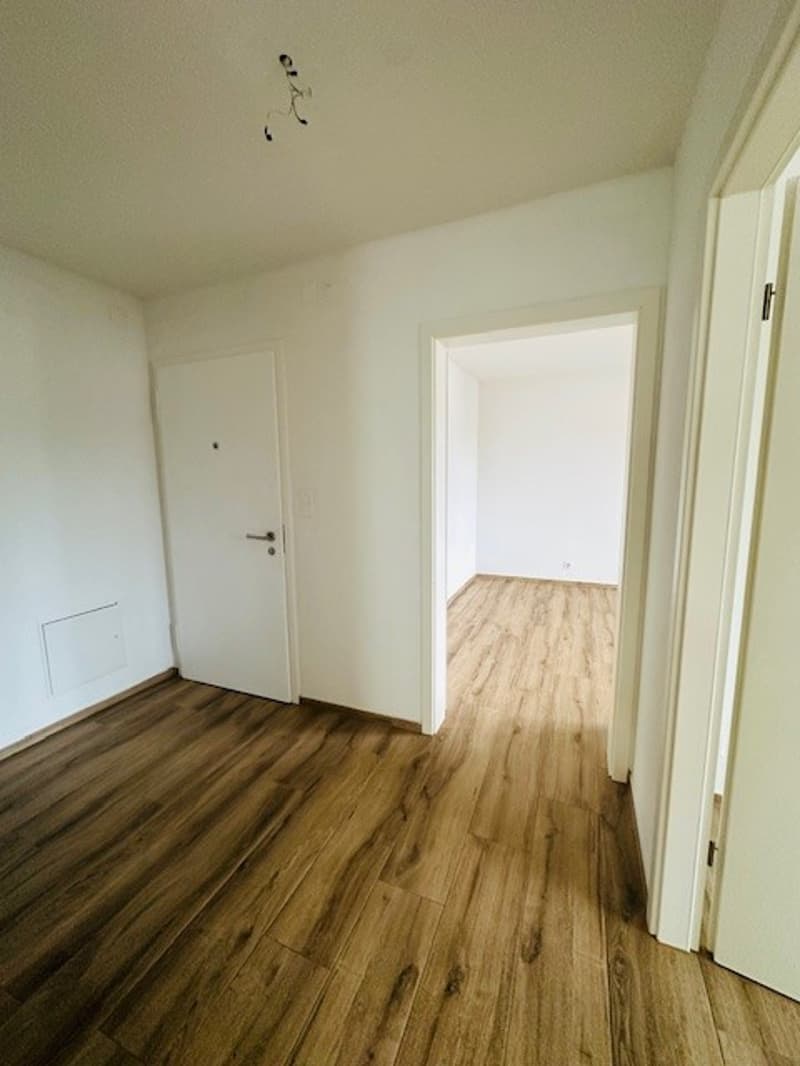 Attraktive 3.5 Zimmerwohnung an zentraler Lage per sofort zu vermieten (3)