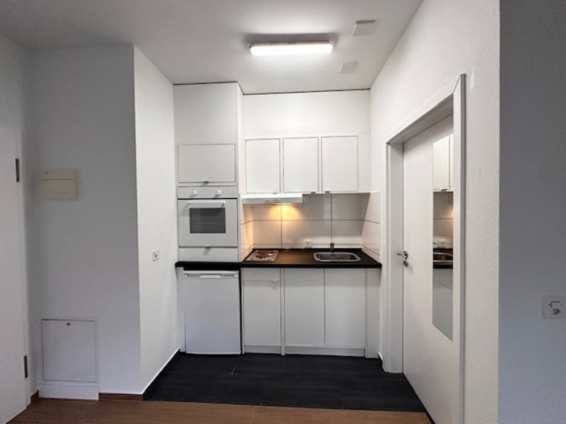 Charmante 1.5-Zimmer-Wohnung mit Balkon in Basel (8)