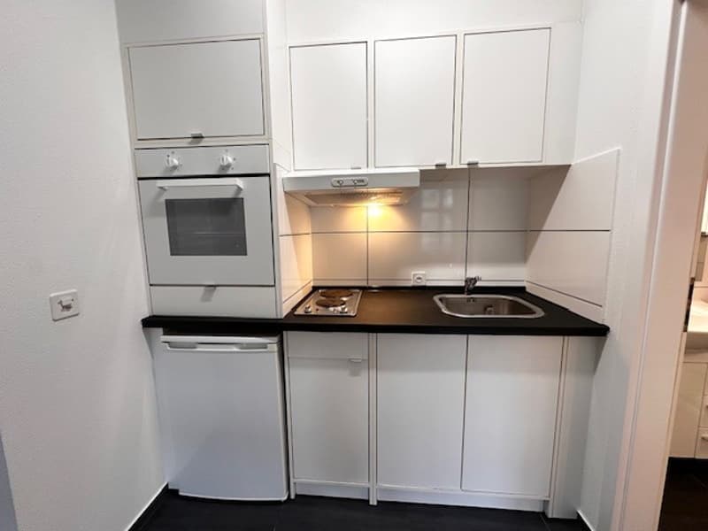 Charmante 1.5-Zimmer-Wohnung mit Balkon in Basel (6)