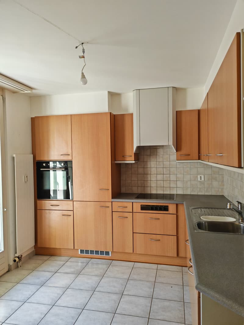 Charming 3-room apartment on the 1st floor in Riehen – available immediately! (6)