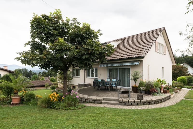 7.5-Zimmer-Einfamilienhaus