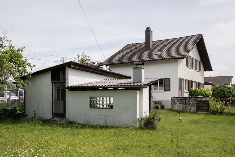 Schopf und Sitzplatz