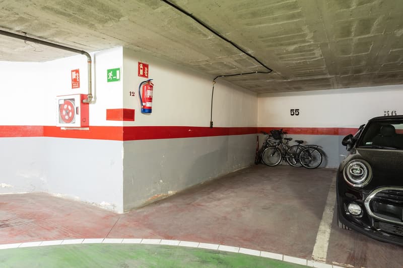 Einstellhallenplatz