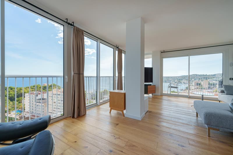 Exclusive penthouse with fantastic 180-degree sea view near the Marivent Royal Palace! (5)