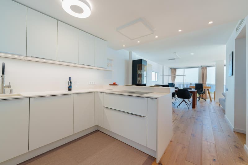 Exclusive penthouse with fantastic 180-degree sea view near the Marivent Royal Palace! (13)
