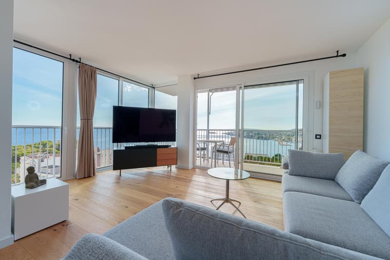 Exclusive penthouse with fantastic 180-degree sea view near the Marivent Royal Palace! (7)