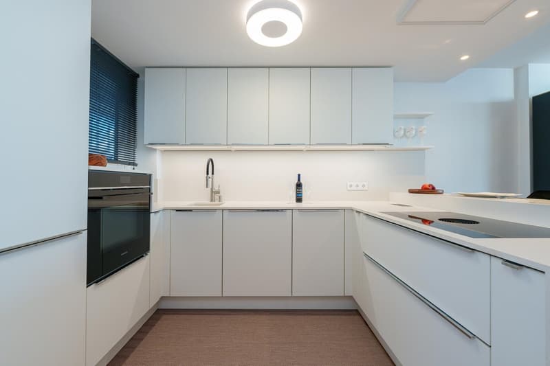 Exclusive penthouse with fantastic 180-degree sea view near the Marivent Royal Palace! (12)