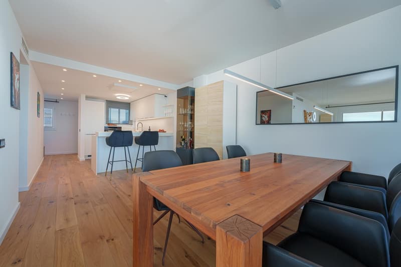 Exclusive penthouse with fantastic 180-degree sea view near the Marivent Royal Palace! (10)